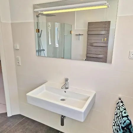 Apartment Kuestenliebe In Stove Ostsee, Exklusiv - Abc584 - Nur Ferieng